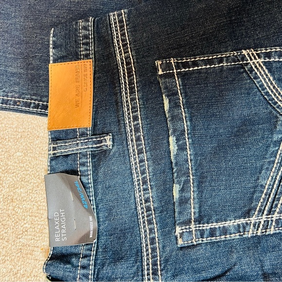 NWT Warehouse Blue Dark Wash Denim Relaxed Straight Leg Jeans men’s size 42 - Picture 11 of 12